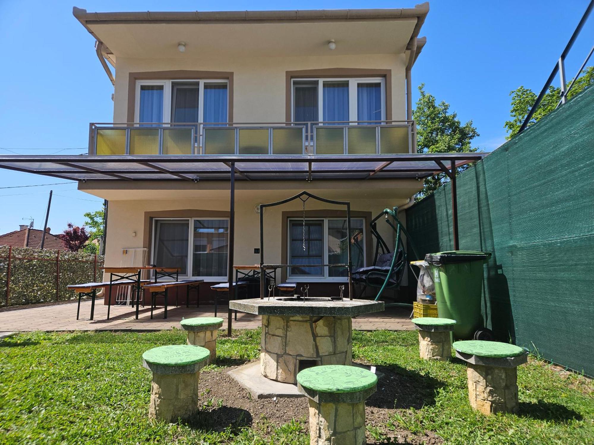 Ada 2 Apartmanhaz Хайдусобосло Экстерьер фото